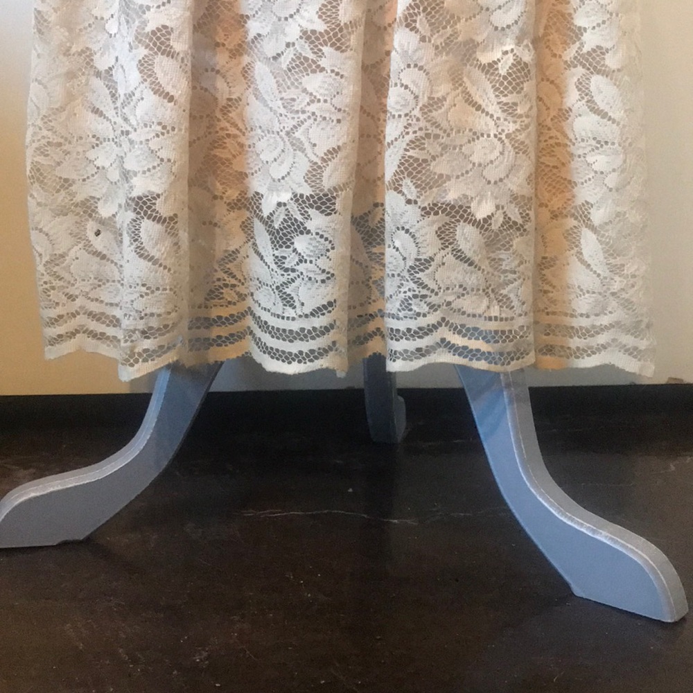 Vintage Lace Dress Beautiful - Picture 8 of 9
